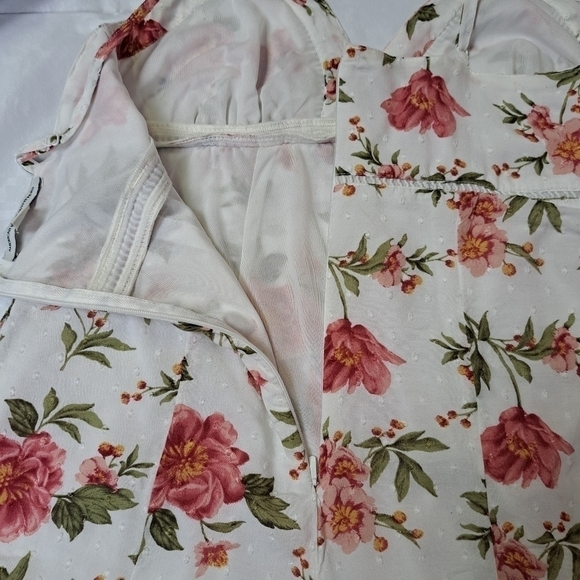 𝅺AMERICAN Eagle‎ Outfitters Floral Jumpsuit - Picture 8 of 12